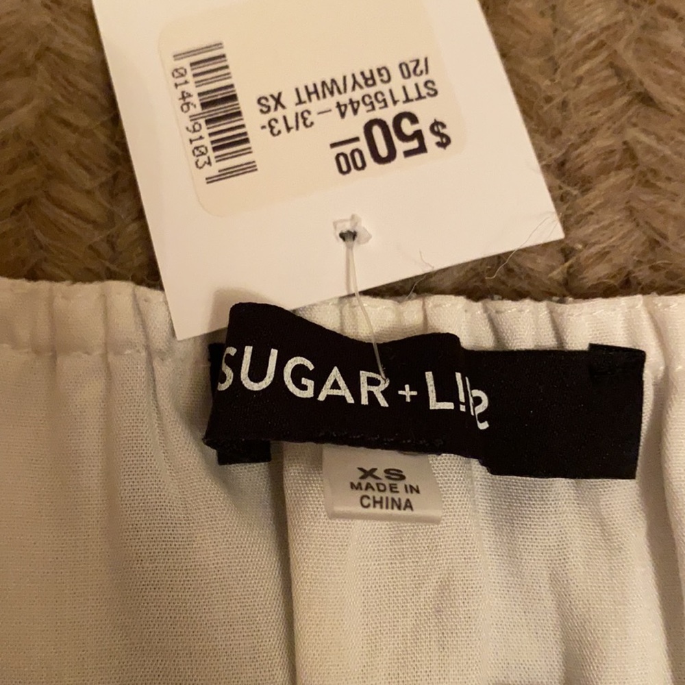 Top - Picture 2 of 7